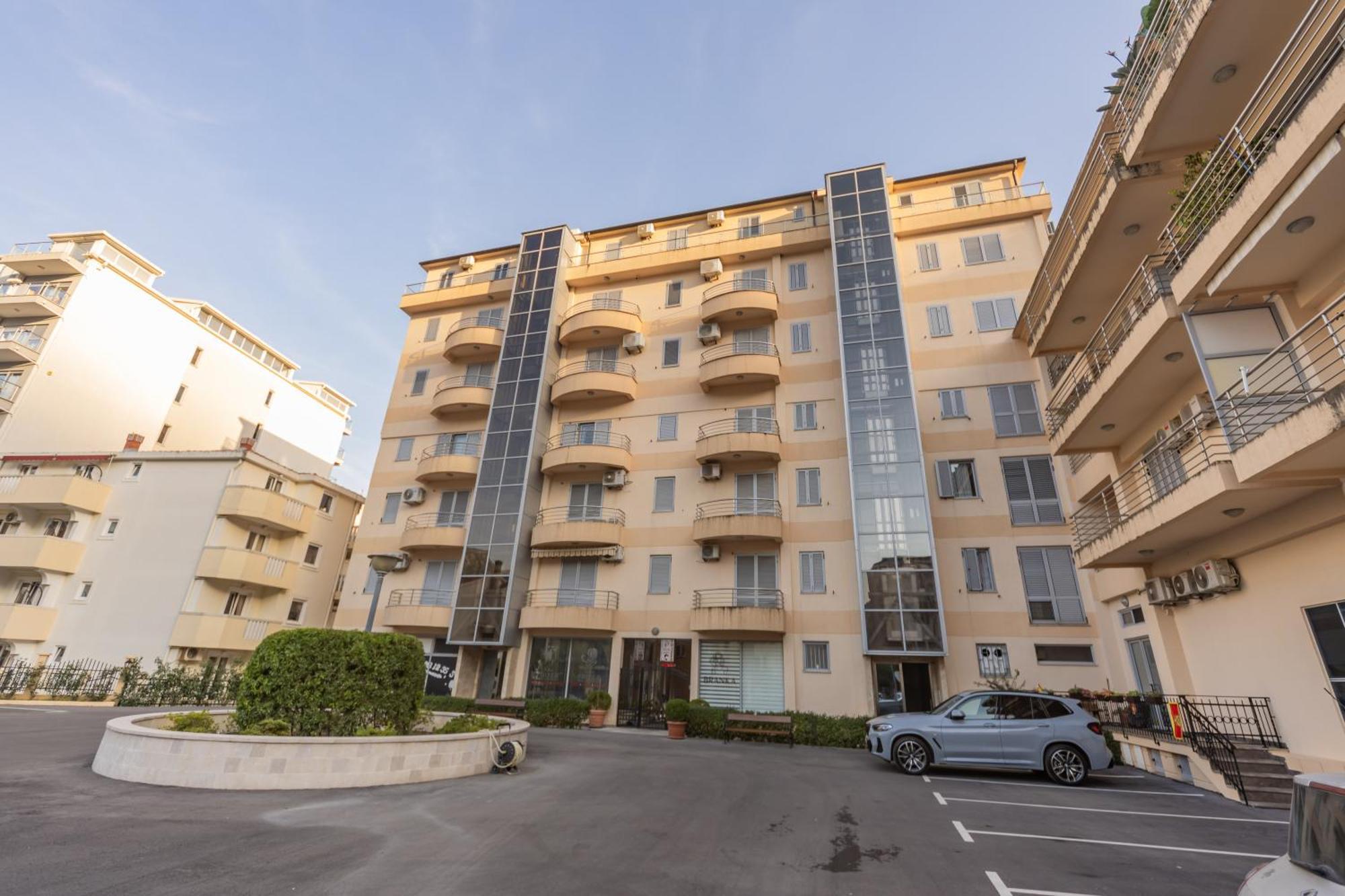 City Apartments Budva Exteriör bild