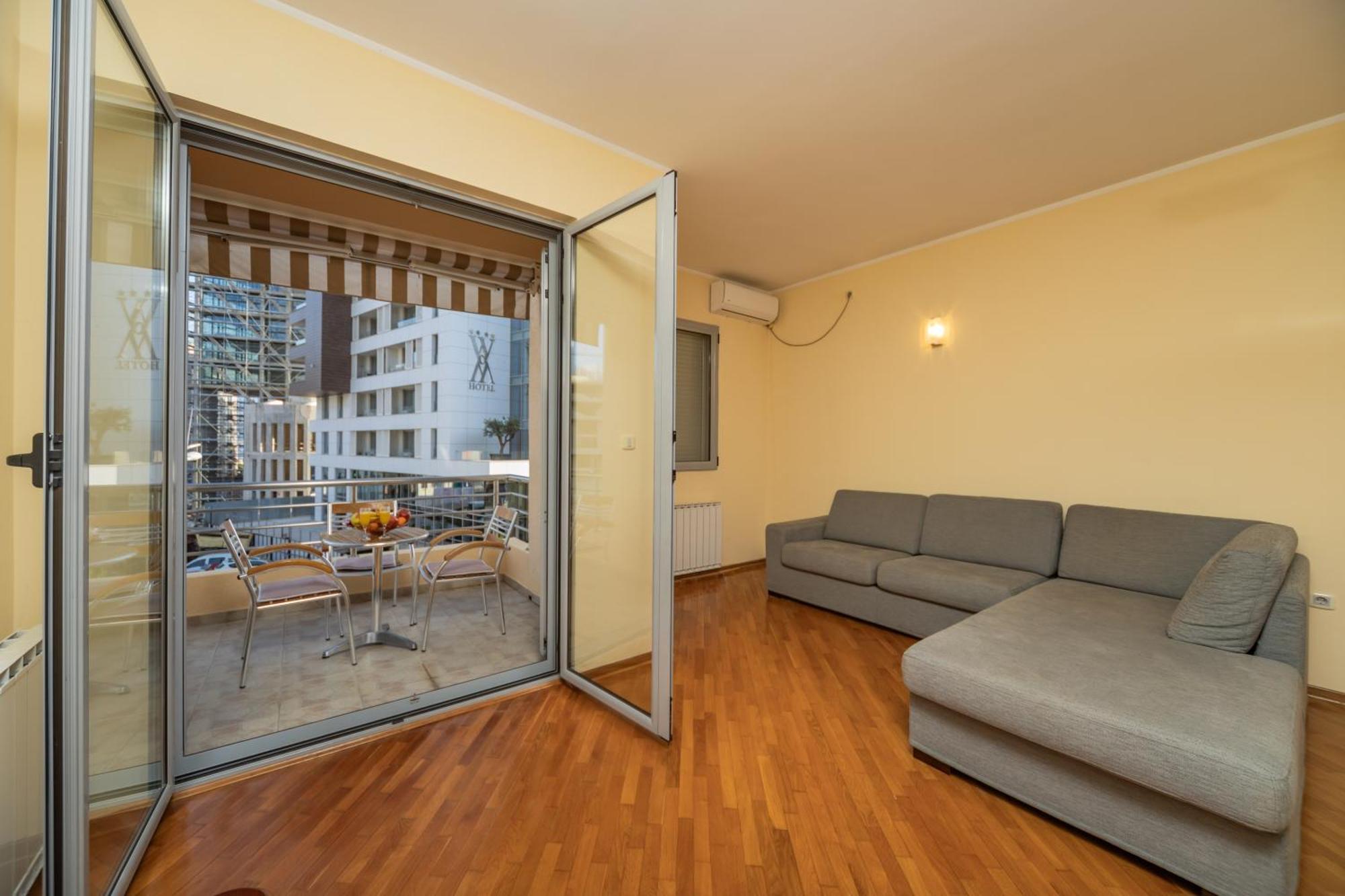 City Apartments Budva Exteriör bild
